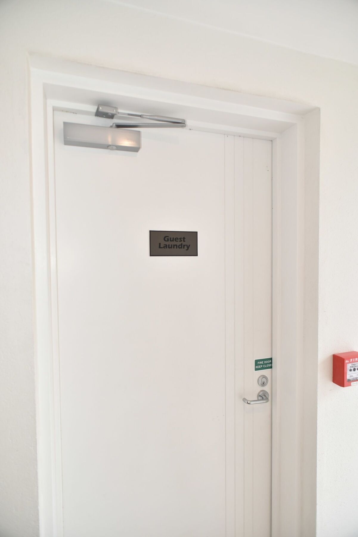 כרייסטצ'רץ' Bealey Plaza Motel מראה חיצוני תמונה Guest laundry room