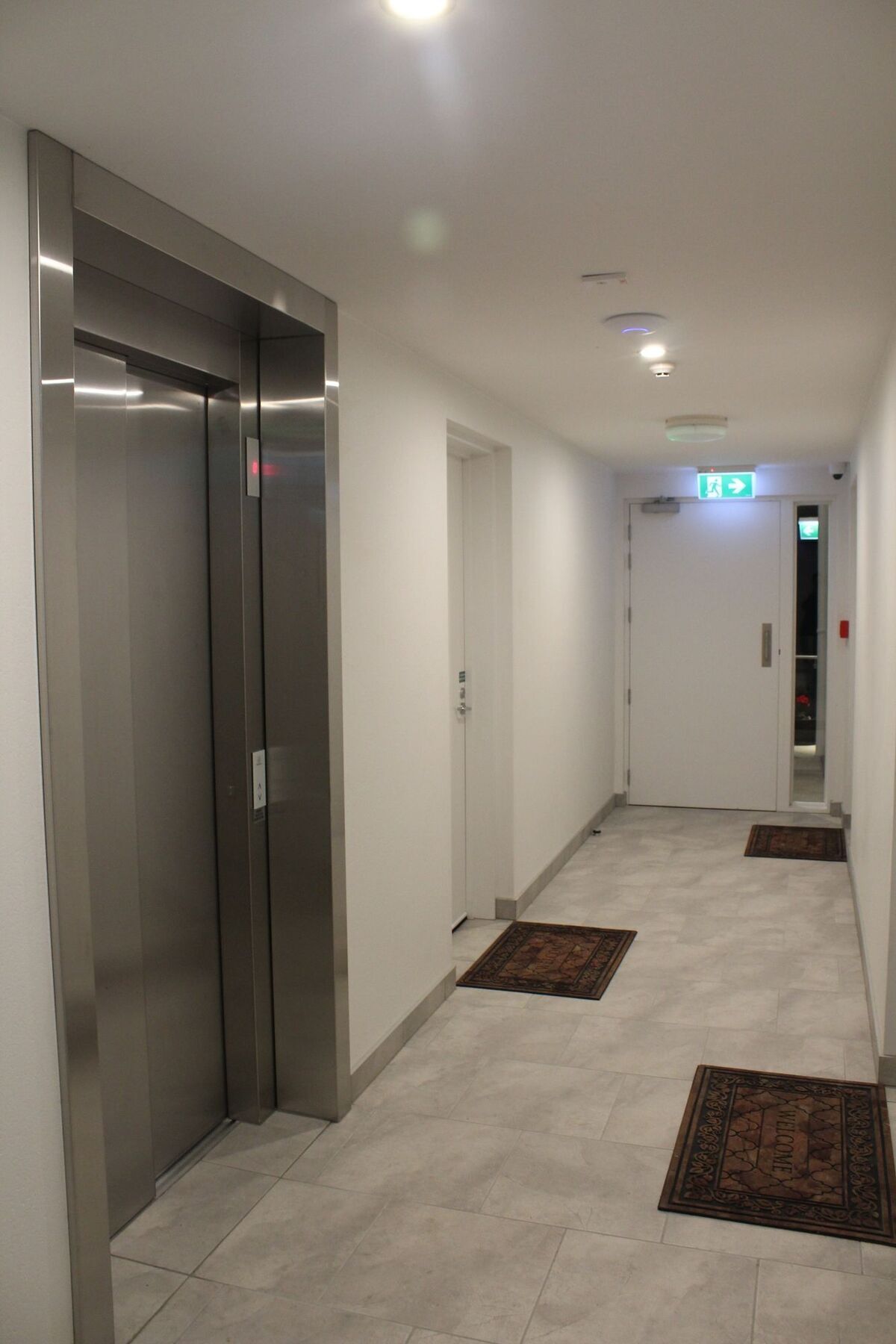 כרייסטצ'רץ' Bealey Plaza Motel מראה חיצוני תמונה A typical corridor
