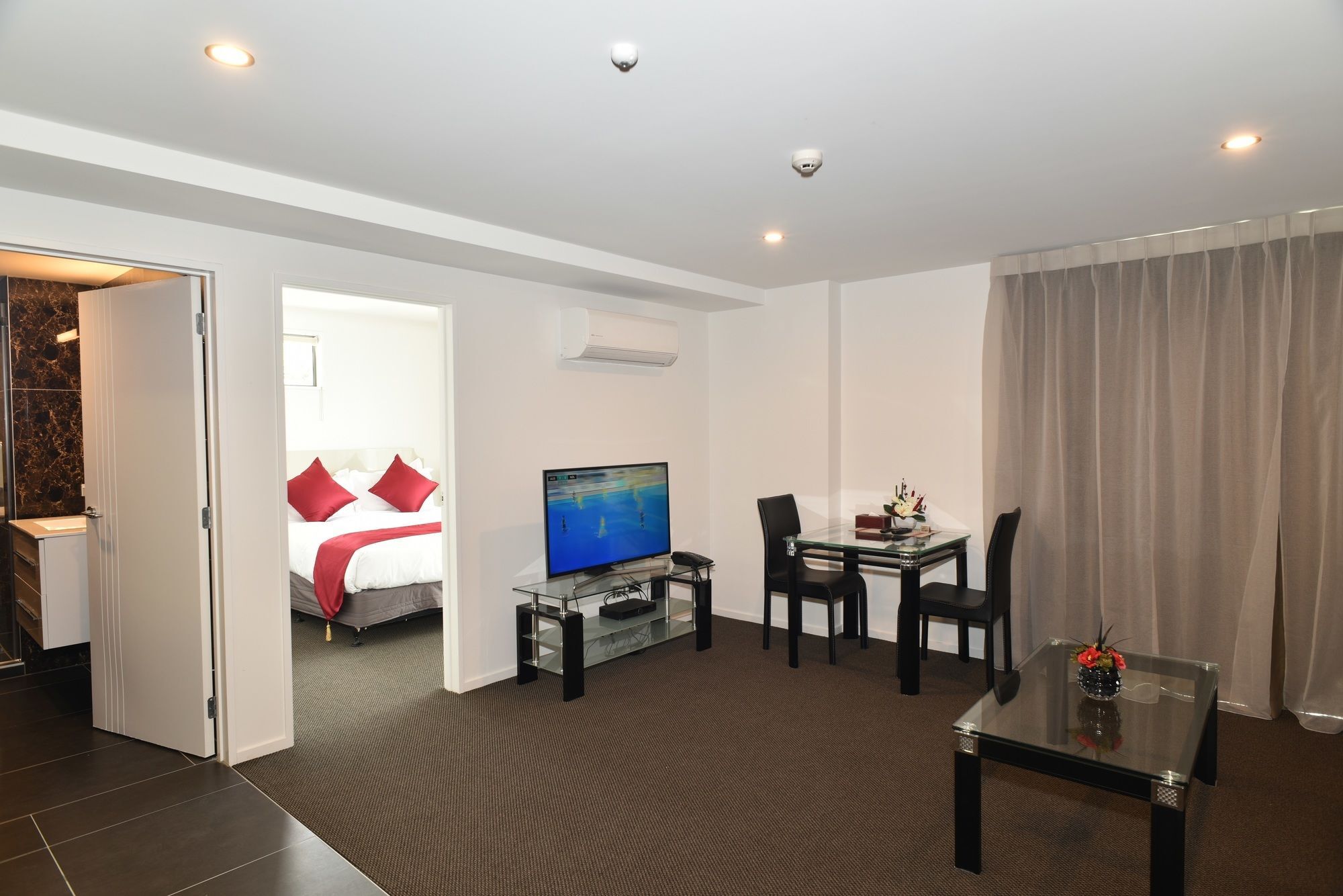 כרייסטצ'רץ' Bealey Plaza Motel מראה חיצוני תמונה A two-bedroom apartment at the hotel